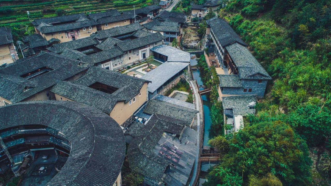 Отель Tsingpu Tulou Retreat Zhangzhou Экстерьер фото