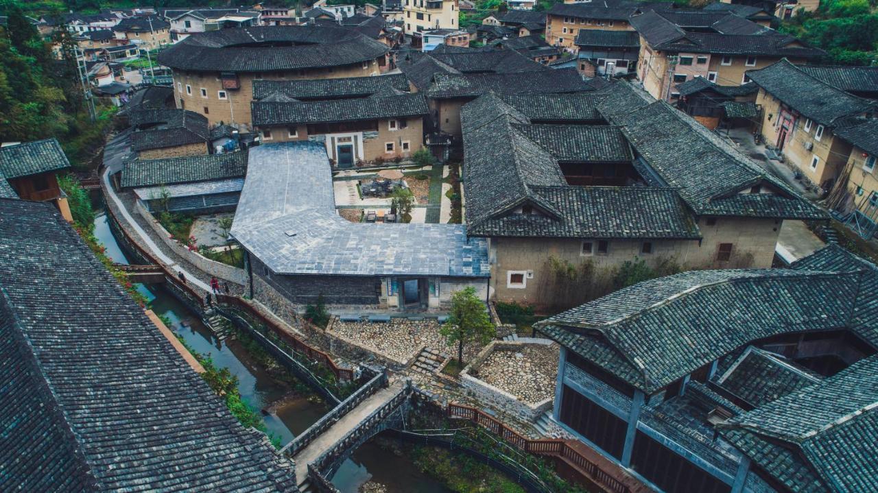 Отель Tsingpu Tulou Retreat Zhangzhou Экстерьер фото